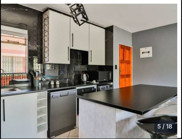 3 BEDROOM APARTMENT BLOCK FOR SALE IN EQUESTRIA